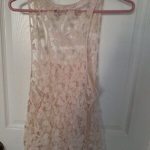 LOVE TREE crochet top Size Large